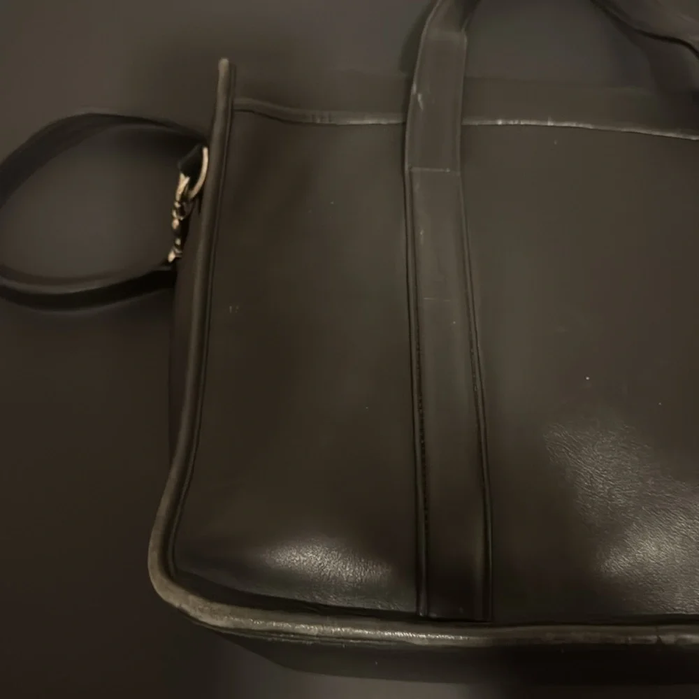 Vintage Coach messenger bag